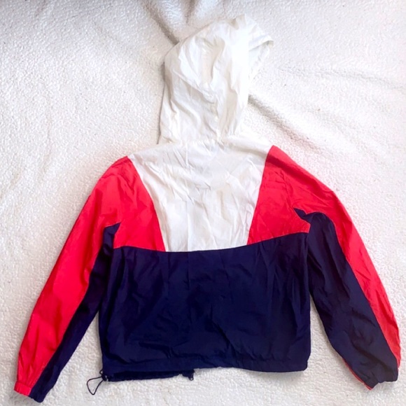 WindBreaker - Picture 1 of 2